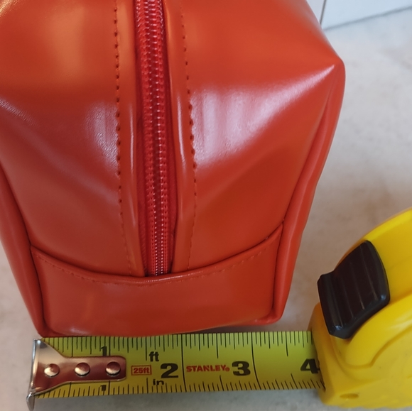 NWT Alleyoop Orange Cushioned Zippered Makeup Bag - Picture 5 of 6